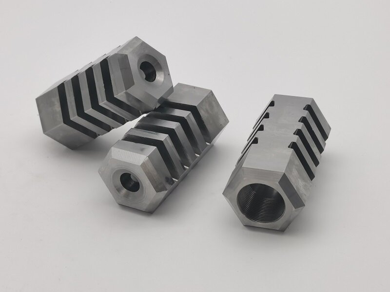 Hogyan javítja a hatlapfejű csőcsatlakozó alkatrész a mechanikai szerelvényeket?